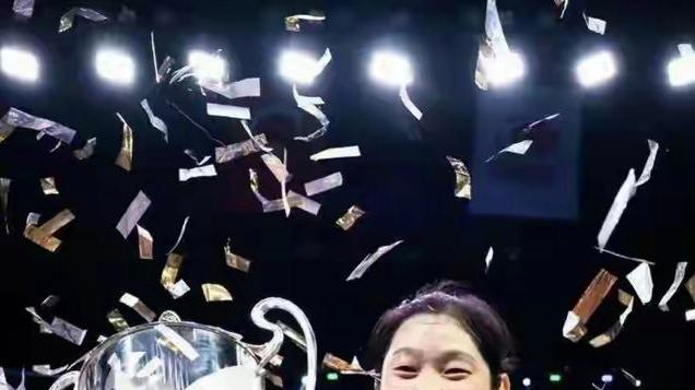 意甲朱婷领衔科内利亚诺女排3比0击败斯坎迪奇 成功卫冕