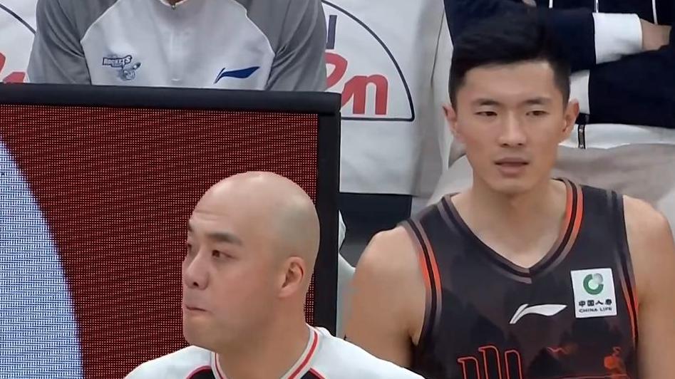 山东高速男篮：陈林坚机会少，不能全怪在主教练邱彪一个人的身上