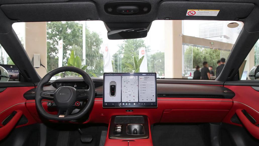 每公里综合0.44元，首年费用贵在保险上，小米SU7用车成本分析