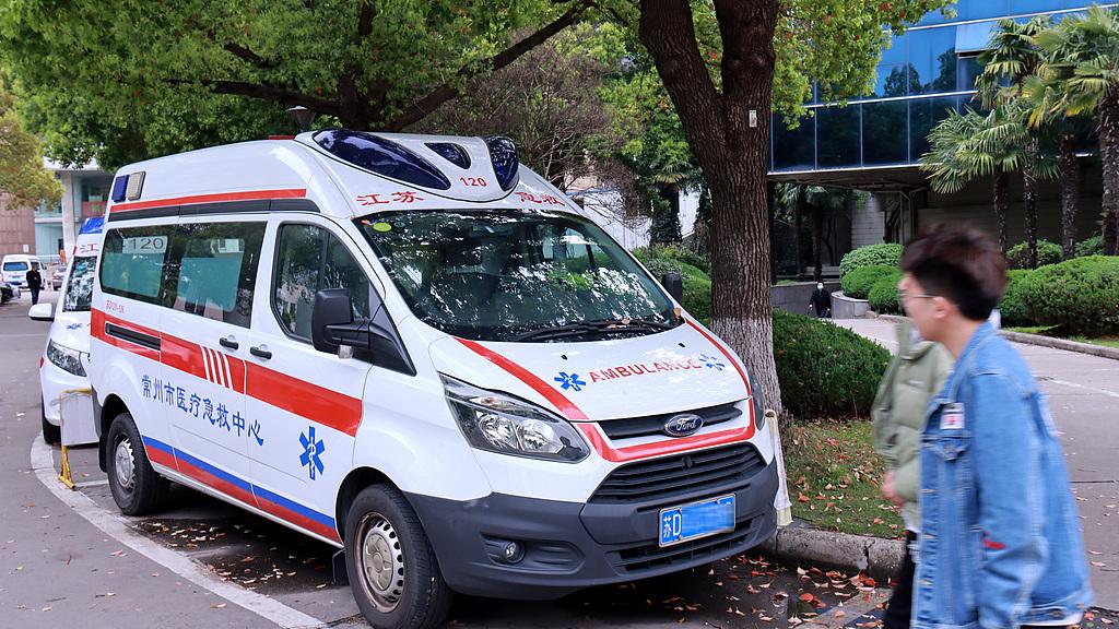 120拒抬老人致离世，赔偿拖近半年：冰冷规则下的生命之殇