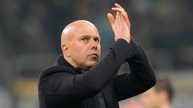 斯洛特乐观地认为范迪克可以留在利物浦更长时间