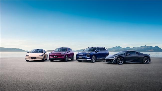 15万左右也能“豪华满配”？大五座SUV昊铂HT这波超值到离谱……