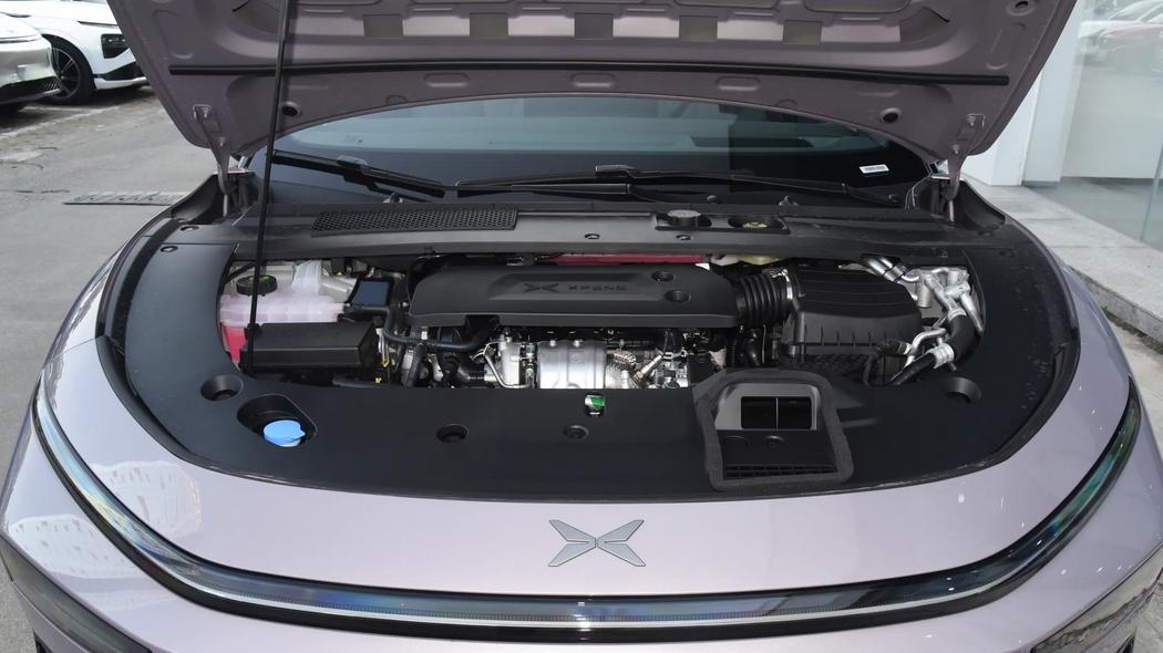 纯电续航325km的增程车，18.68万元起，小鹏P7+适合入手吗？