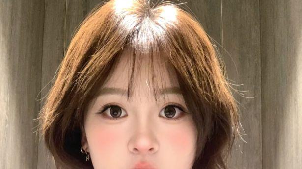 不压个子、不臃肿：风衣适配的 3 款轻简发型