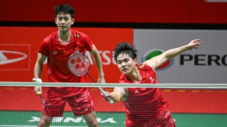 爆款标题：马来西亚赛爆冷！国羽男双4号种子遭逆转，决胜局连丢6分崩盘