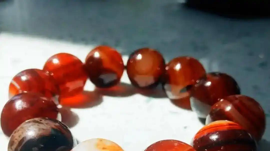 玛瑙真假怎么看？不整虚的，都是干货！看完不掉坑