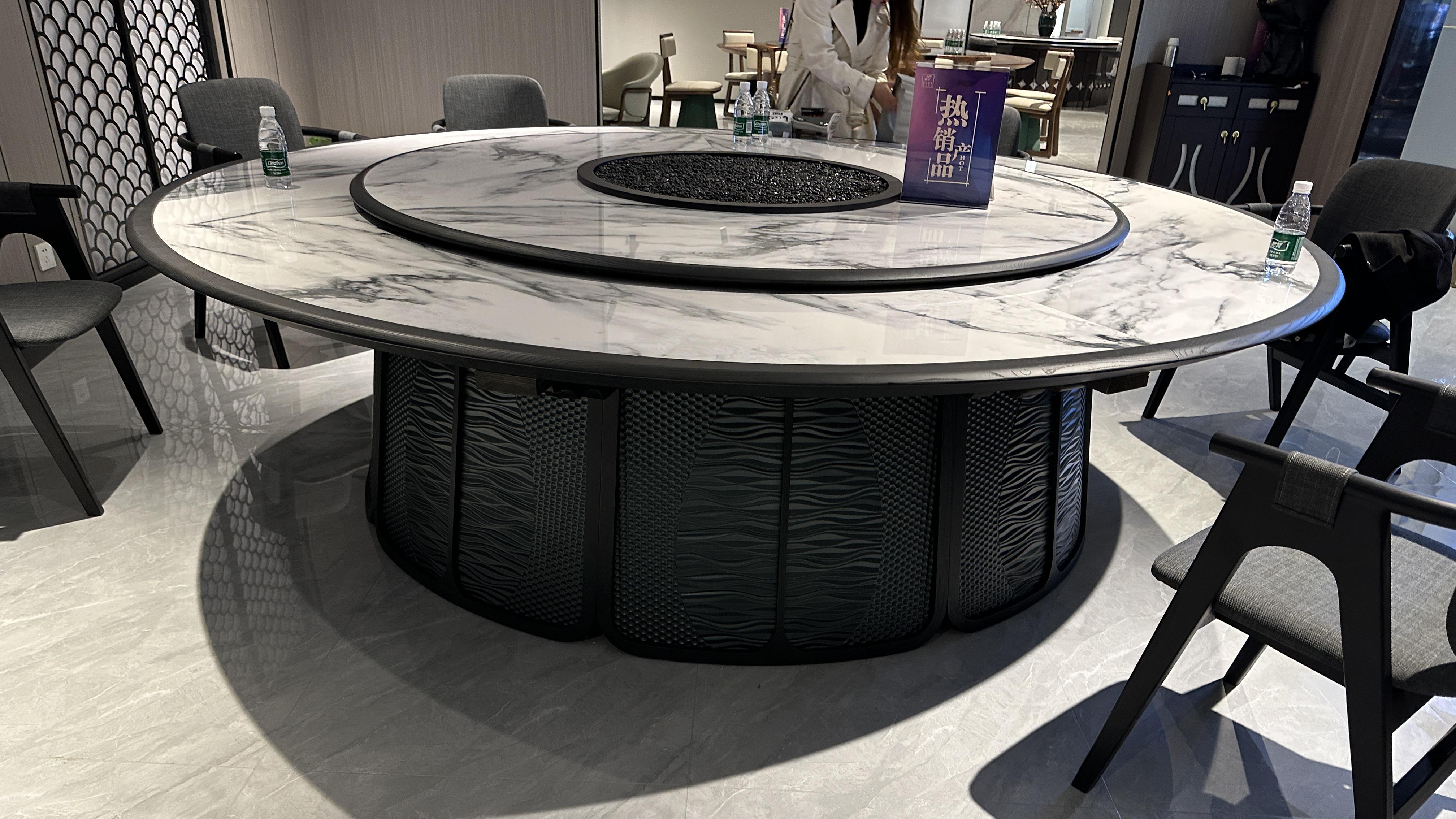 餐桌厂家：桌面定制工艺，彰显餐厅独特标识