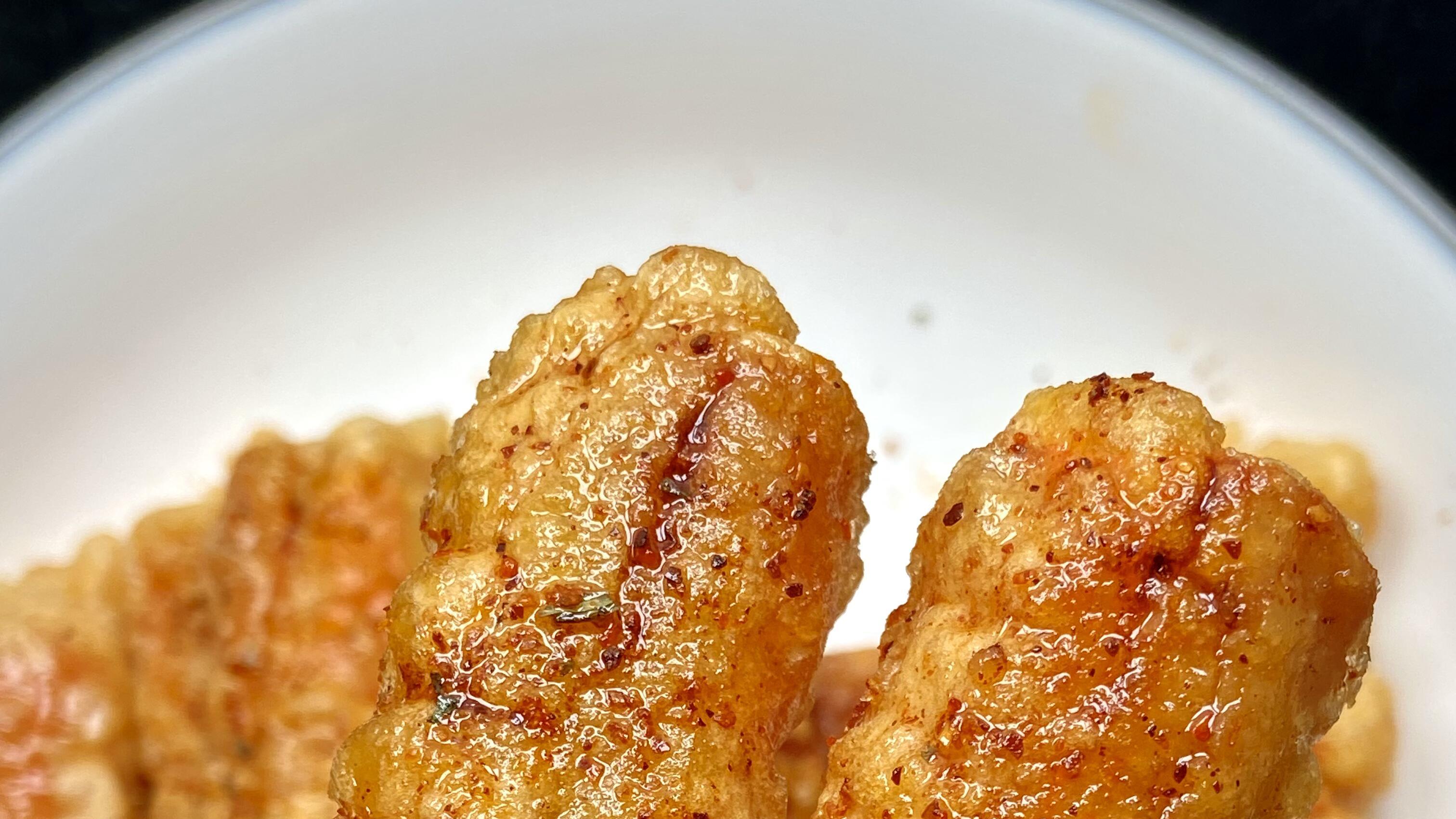 分享道又酥又香的香炸蟹柳棒，真的泰香了！巨好吃