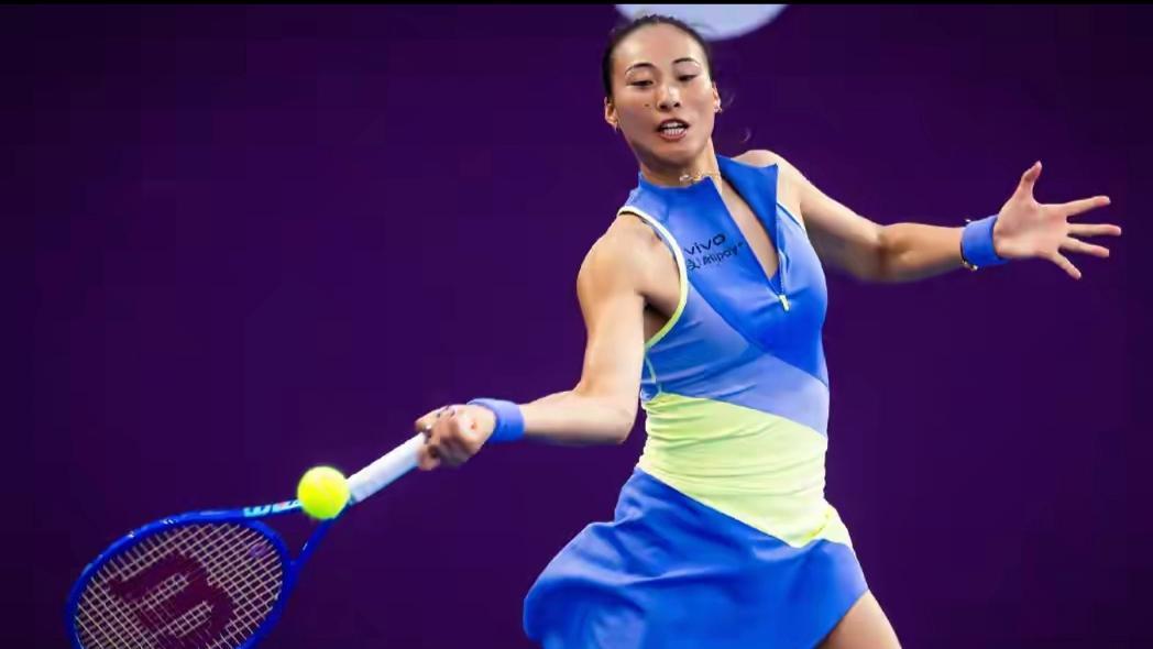 WTA1000多哈站女单郑钦文2: 1战胜阿利西娅·帕克斯 晋级16强