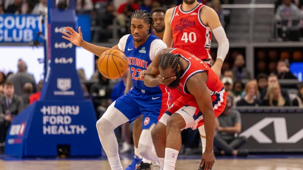 20中4+三分7中1！哈登19+7+7遭7次封盖 手感冰冷实现末节救赎