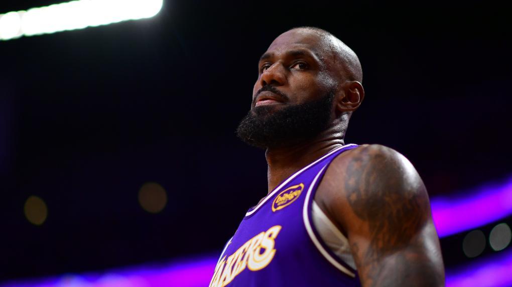 就在今天，詹姆斯再创79年NBA第一纪录，合同年仍是巨星