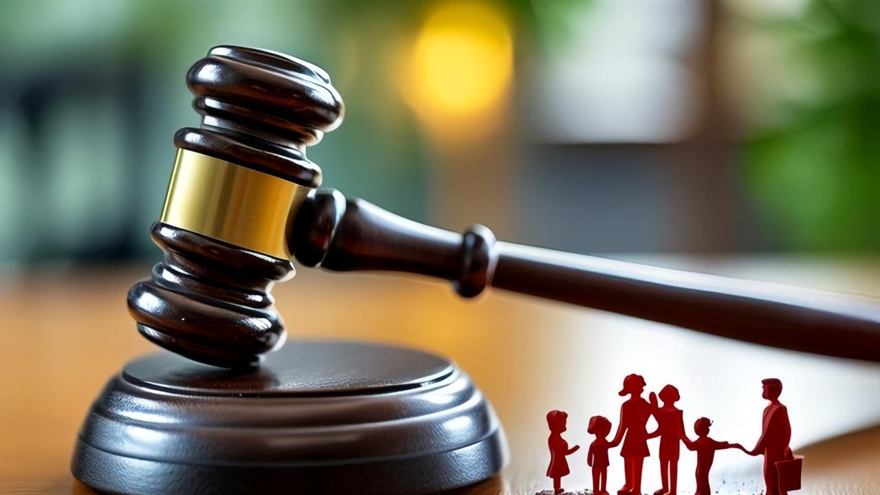 离婚协议写明不用对方出抚养费，孩子上学开支暴涨，能否起诉追要