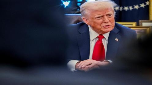 金老虎：黄金狂飙4630突遭跳水！川普言行反复，4550延续多