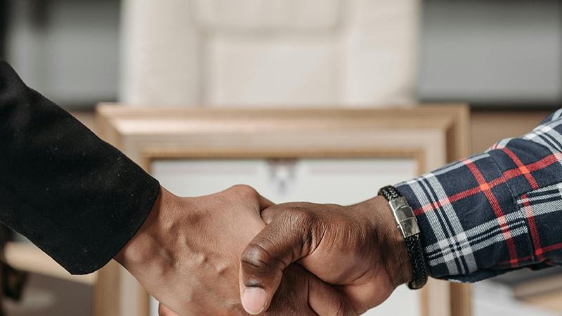 因为善良，她“捡了”一条命