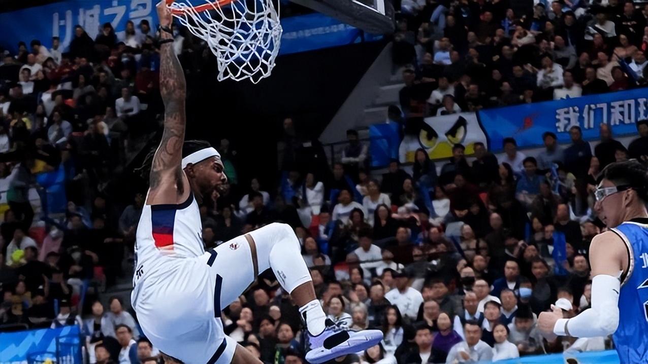 山东87-85险胜北京，00后小将一战成名，此前邱彪极少用他