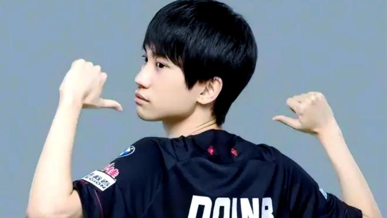 LPL骑士之路赛程出炉！Bin深夜晒腹肌照，自吹天赋比Gala好