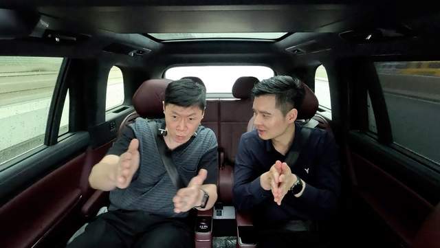 从怀疑到信服，台湾知名博主用“未来豪华”四个字评价岚图泰山