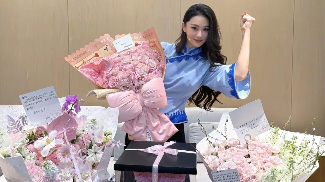 张馨予"你很有钱是吗"：一场反套路的真诚互动