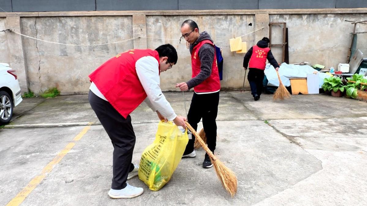 武汉蔡甸烟草：元宵喜乐进社区 文明新风共传承