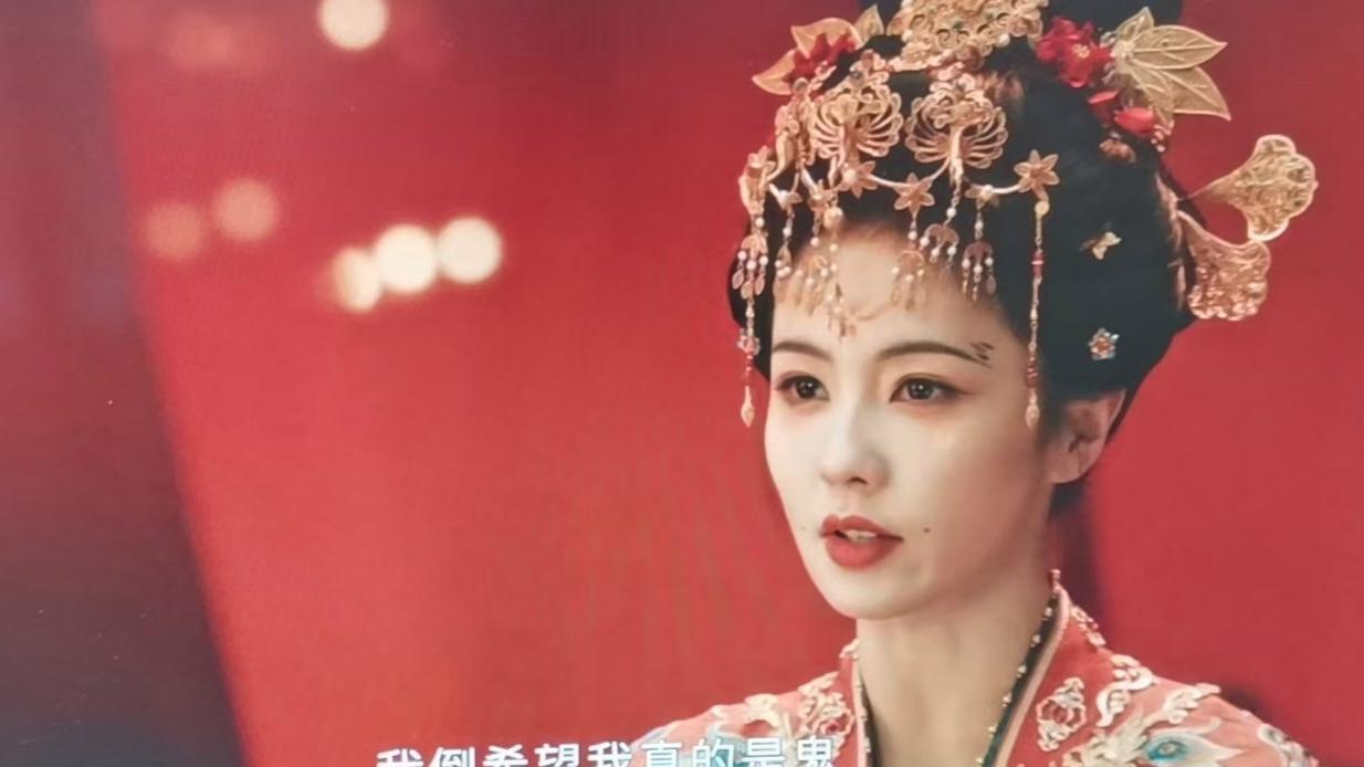 《唐宫奇案之青雾风鸣》开篇以配阴婚为始，后面的剧情讲上佳元节纵火杀害公主，略微有点不搭吧！