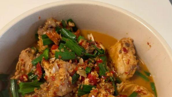 解锁重庆家常冷味！鱼冻裹着红油香，夏日佐餐封神了