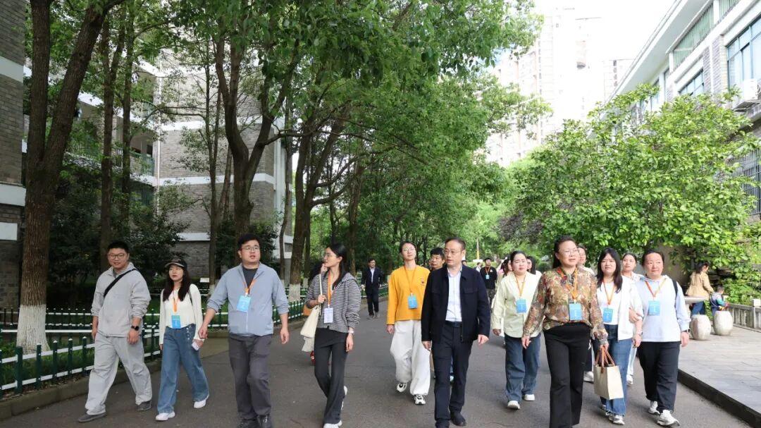 全省教育专家感受衡阳市一中文化建设创新成果