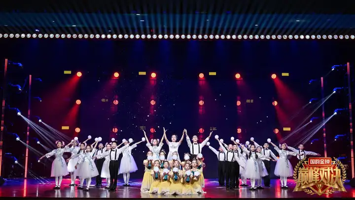 新疆兵团第一师第二中学学子亮相中国教育电视台少儿春晚