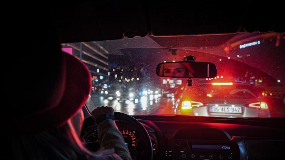 刘诗诗吴奇隆十年婚姻：嫁给爱情的成本，不只是17岁年龄差