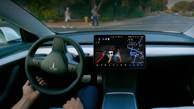 特斯拉FSD v14.3搭载MLIR重写，反应提速20%