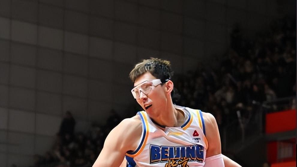 北京男篮险胜江苏原因揭晓！球迷第二次发声，这回说了真话