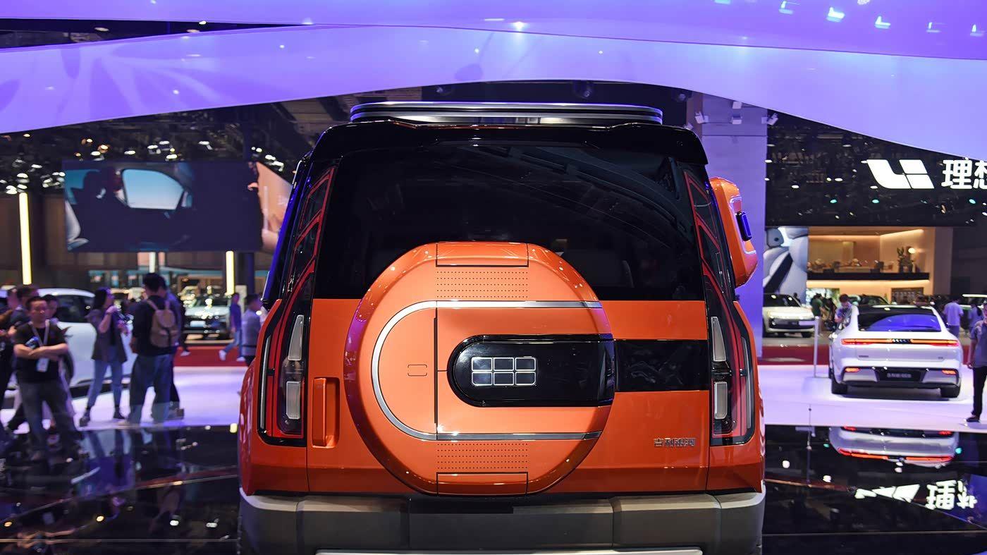 吉利首款方盒子SUV定名-银河战舰，混动硬派架构年内上市发布