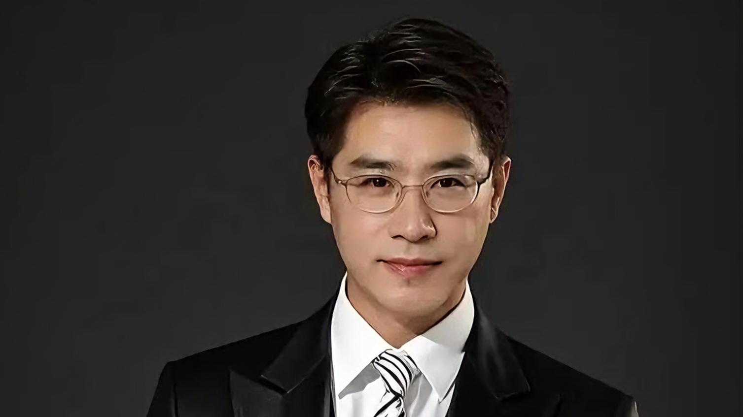 信息洪流中的清醒：刘志鸥心理视角与后真相时代生存指南