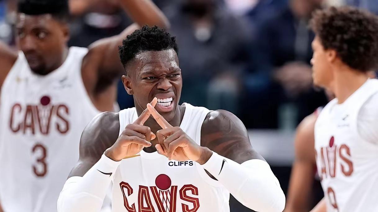 74+三分绝平+罚球绝杀！骑士三巨头露冠军相！赛后专家一致好评！