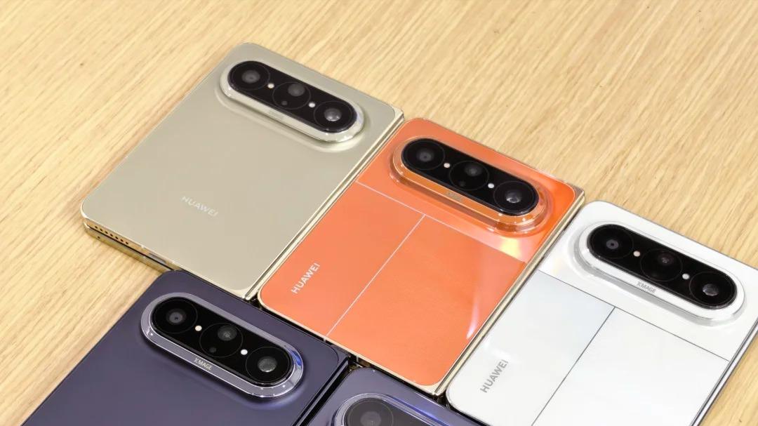 余承东放大招，华为Mate 90系列“阔屏”曝光，友商跟进吗