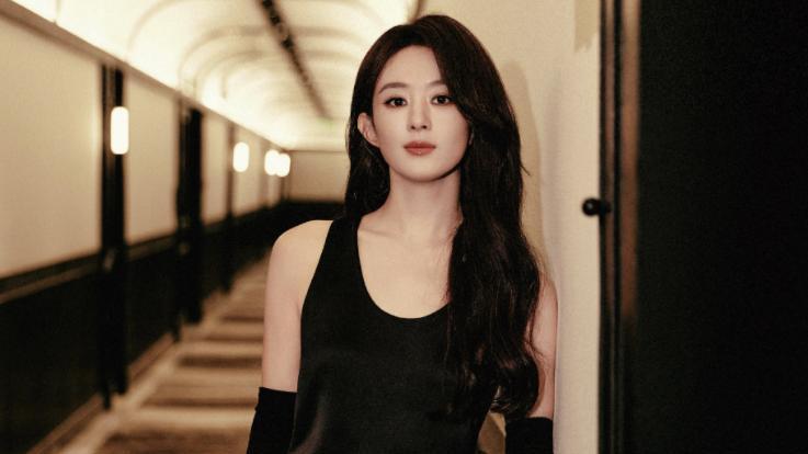 网传赵丽颖又接“王炸剧”，迪丽热巴竟要给其当“配角”