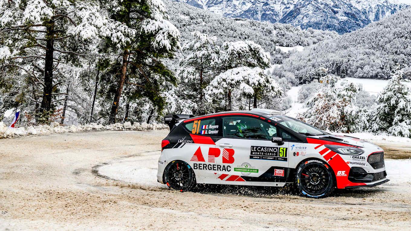 罗耶尔继承了WRC3的领先位置，罗西的蒙特卡洛梦想以心碎告终