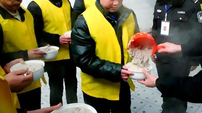 在看守所关押期间的伙食怎么样？