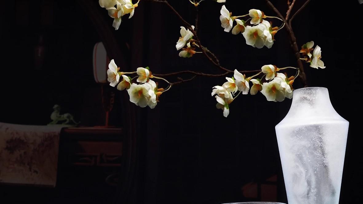 一眼千年：古法琉璃清霁云盏系列之美