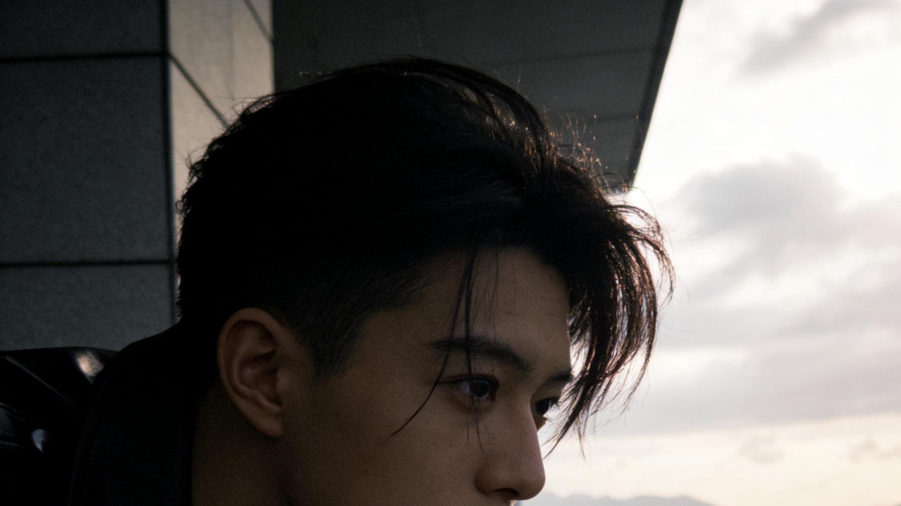 AI生图真是太强了，分分钟成为氛围感帅哥