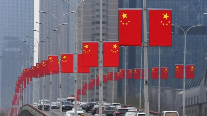 沈阳满城再现“中国红”！