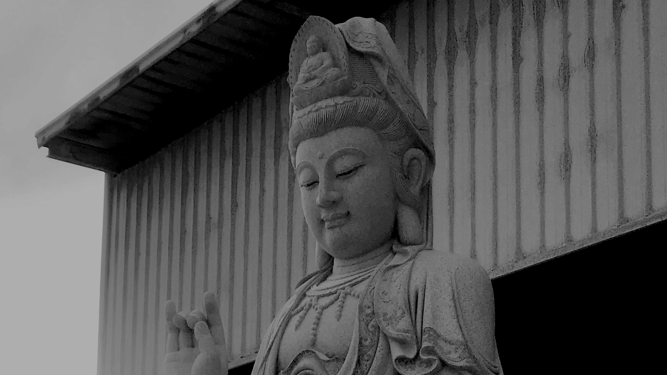 为什么石雕观音像是寺庙造像的核心？