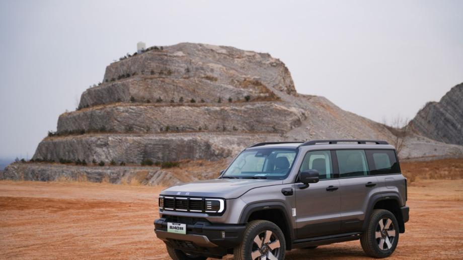 BJ40增程元境智行版硬派越野也能很顾家？