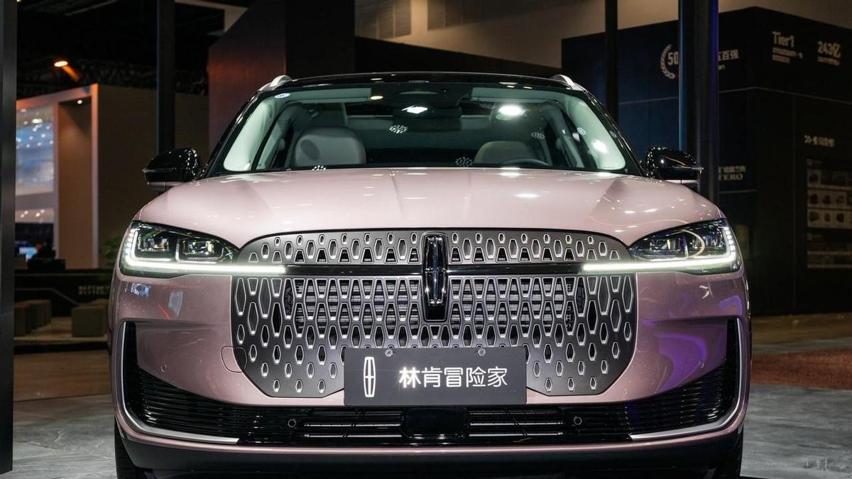 性价比封神！北京车展这台林肯紫SUV，比凯迪拉克XT4省5万+