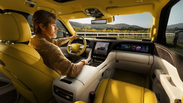 仰望U9X量产高定与U8L鼎藏版北京车展全球首秀