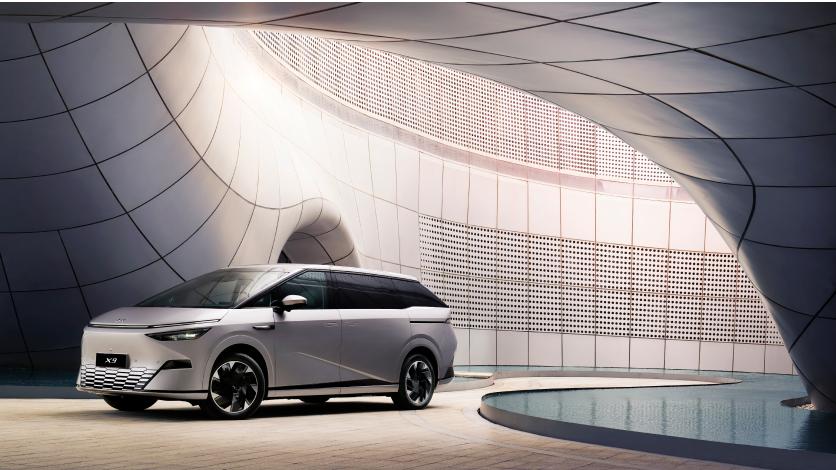 2026款小鹏X9纯电版3月2日上市：全球续航最长纯电大七座MPV