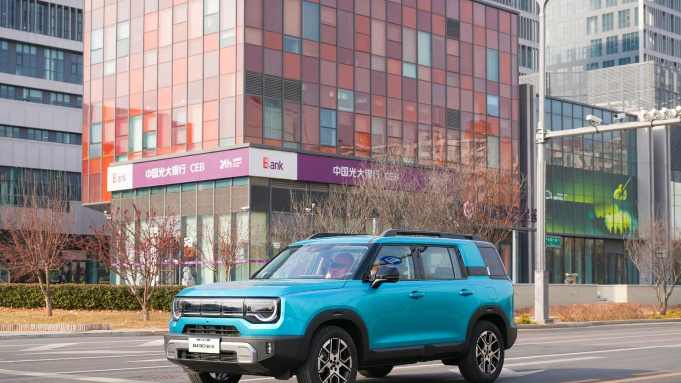 实用派对决：当旅行车卷起细节，谁更懂生活？