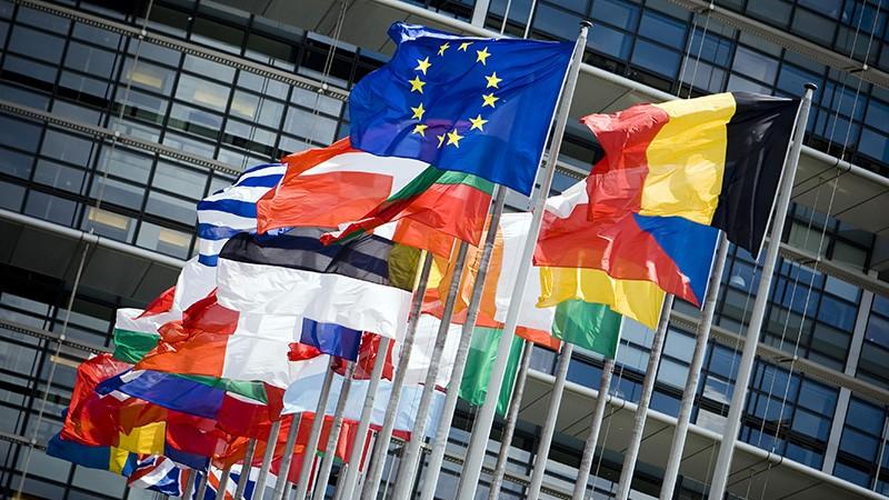 加拿大总理访华引关注，中方回应国际热点问题