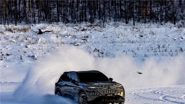 安全基因可视化 与众 08 筑牢纯电出行防护网