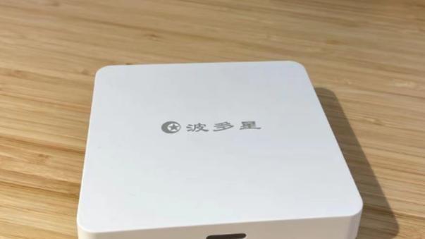 3款电视机顶盒，休闲的时候可以打发时间