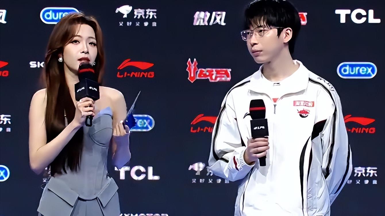 IG被AL零封，新赛季遭遇两连败，Rookie赛后安慰新人上单